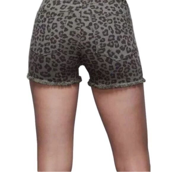 GOOD AMERICAN Green Leopard Cut Off Jean Shorts - Picture 2 of 8